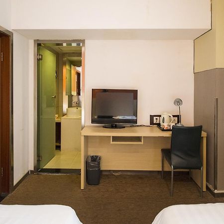 Motel Shenzhen Longgang Longcheng Square Metro Station Zewnętrze zdjęcie